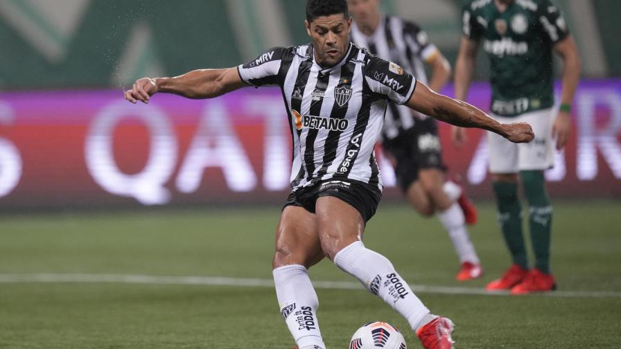 Hulk falla penal por Mineiro, que empata ante Palmeiras