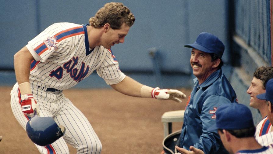 Retiran cargos de amenazas terroristas y drogas contra Lenny Dykstra Retiran cargos de amenazas terroristas y drogas contra Lenny Dykstra