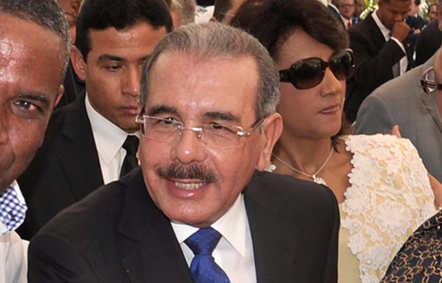 Confirman hora y lugar de la respuesta de Danilo Medina a Luis Abinader