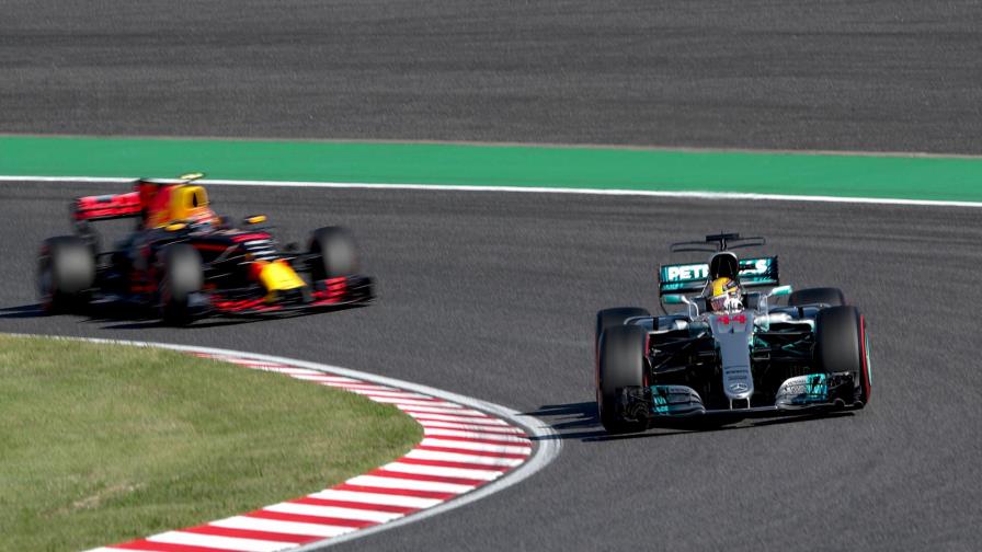La Fórmula 1 vota otorgar un punto a la mejor vuelta en carrera