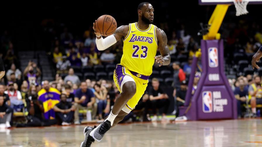 Los Lakers administrarán el tiempo de LeBron James en la cancha