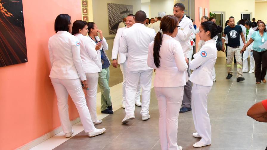 Personal médico afectado por COVID-19 rondaría los 110 casos Personal médico afectado por COVID-19 rondaría los 110 casos
