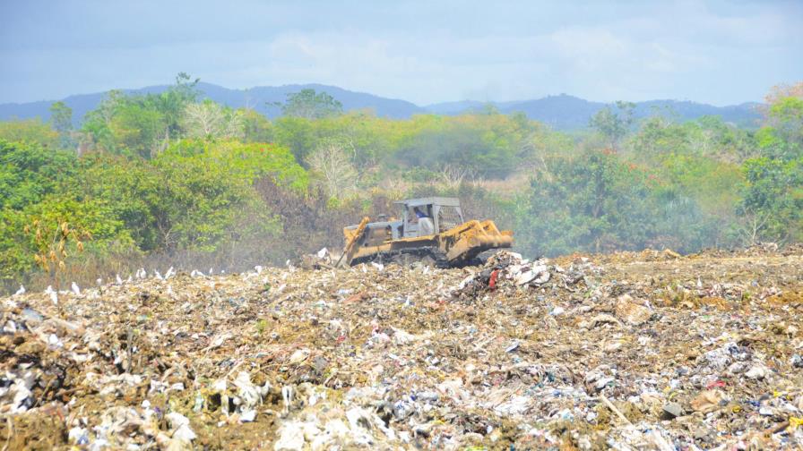 Alcaldía de Santo Domingo botará su basura en el vertedero de San Luis en lo que construye planta