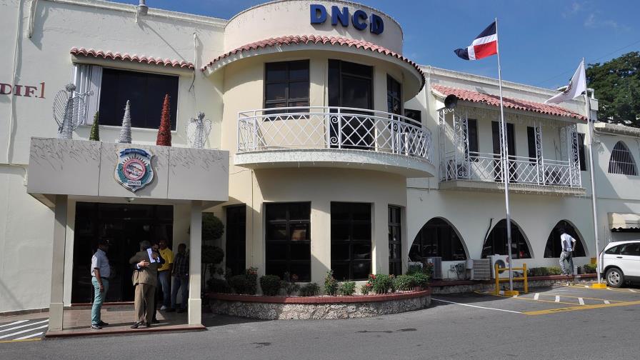 Gran decomiso de drogas y armas de fuego en Puerto Caucedo