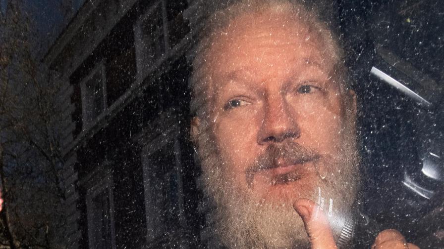Imputado por espiar a Assange le acusa de montaje para evitar su extradición Imputado por espiar a Assange le acusa de montaje para evitar su extradición