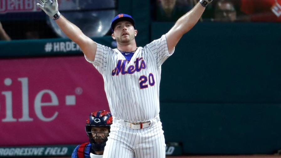 Pete Alonso después de su jonrón 42 en las Grandes Ligas Pete Alonso después de su jonrón 42 en las Grandes Ligas