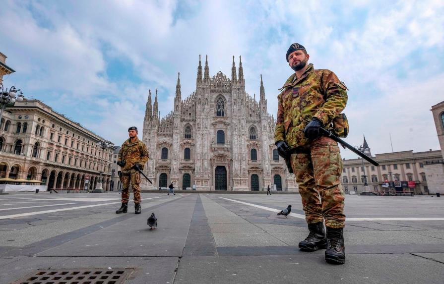 Cerrados 12 supermercados en Italia por trazas de COVID en cestas y teclados