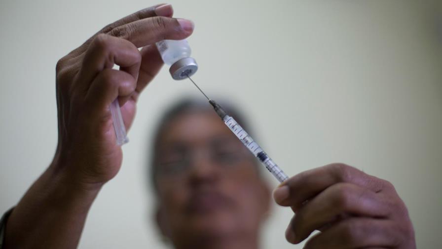 Vacunación contra el COVID-19 en Panamá entra en pausa por festividades patrias