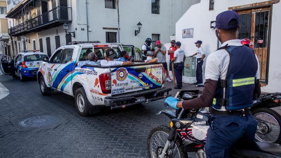 Gobierno flexibiliza el toque de queda los sábados y domingos Gobierno flexibiliza el toque de queda los sábados y domingos