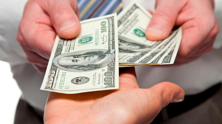 Ingresos por remesas crecieron un 25,7 % en junio República Dominicana