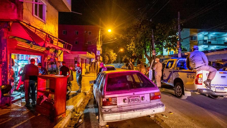 Toque de queda de 8:00 de la noche a 5:00 de la madrugada todos los días para el Gran Santo Domingo 