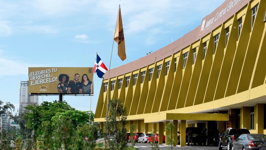 Instituciones suspenden actividades por feriado de fin de año Instituciones suspenden actividades por feriado de fin de año