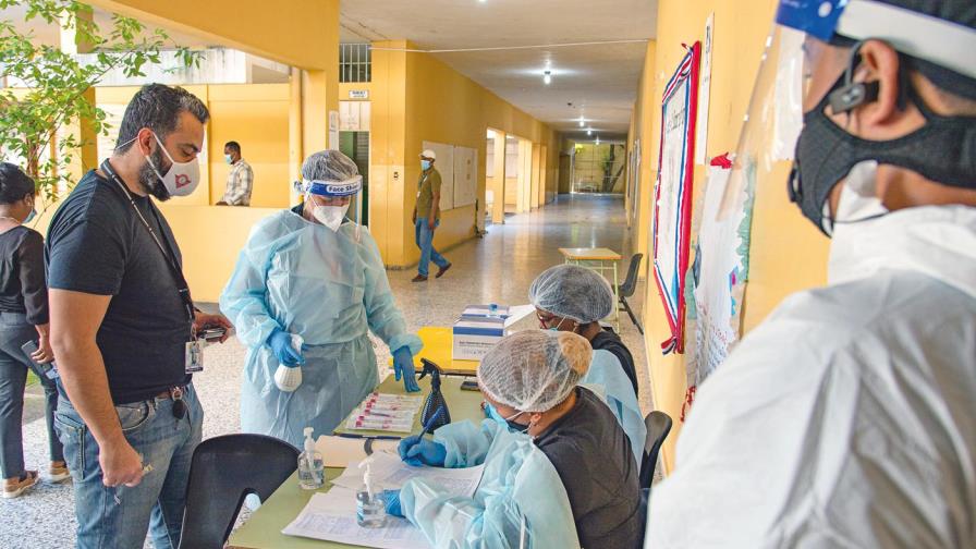 Más de la mitad de las unidades de cuidados intensivos para COVID están ocupadas Más de la mitad de las unidades de cuidados intensivos para COVID están ocupadas