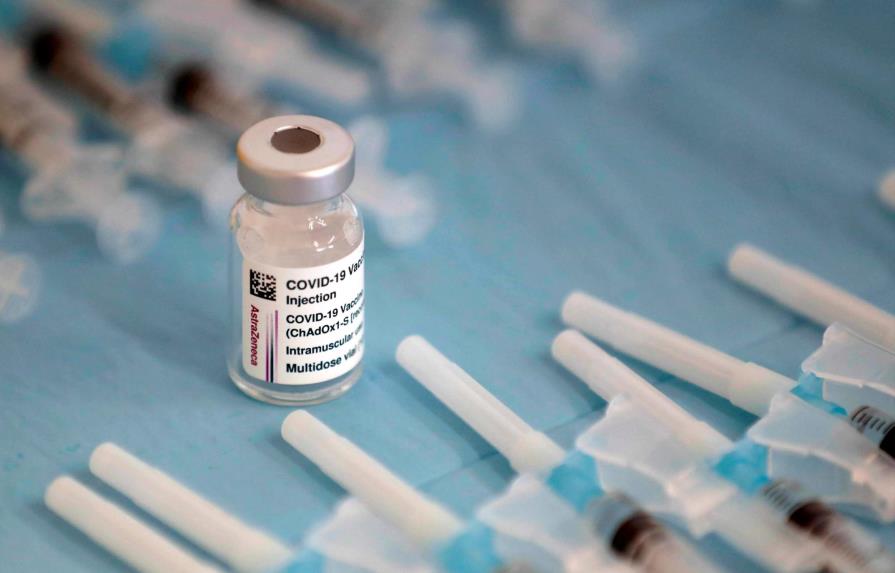 Dinamarca suspende definitivamente la vacuna de AstraZeneca, según medios