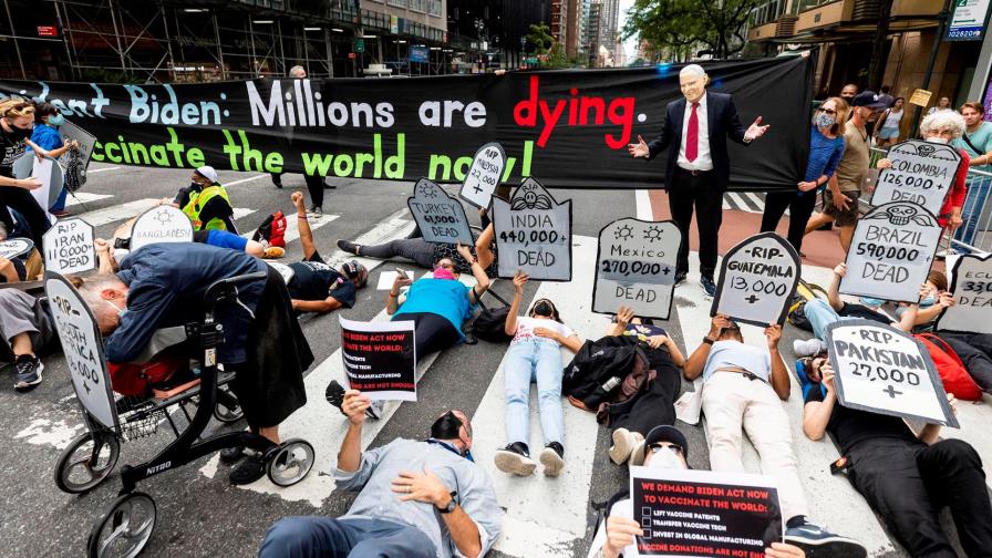 EE.UU. relaja el acceso al país mientras surjen quejas por el mecanismo Covax