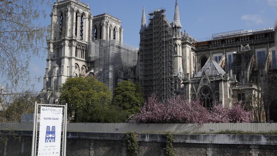 Estabilizan catedral de Notre Dame; sigue la reconstrucción