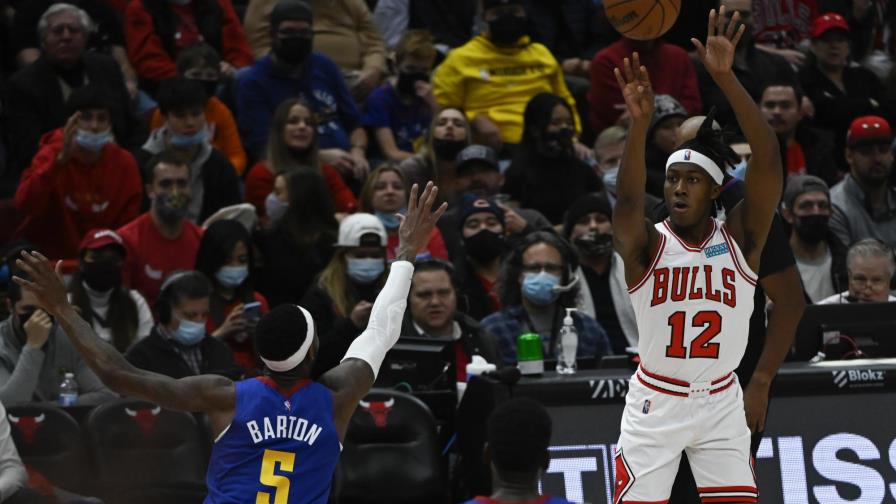 LaVine anota 32 puntos y los Bulls vencen a los Nuggets