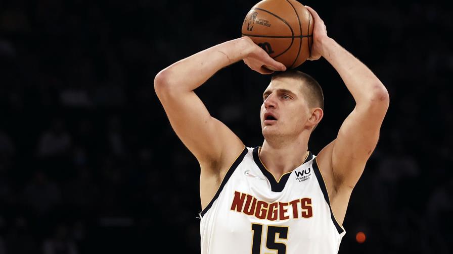 Jokic anota 32 puntos y Nuggets superan a Knicks