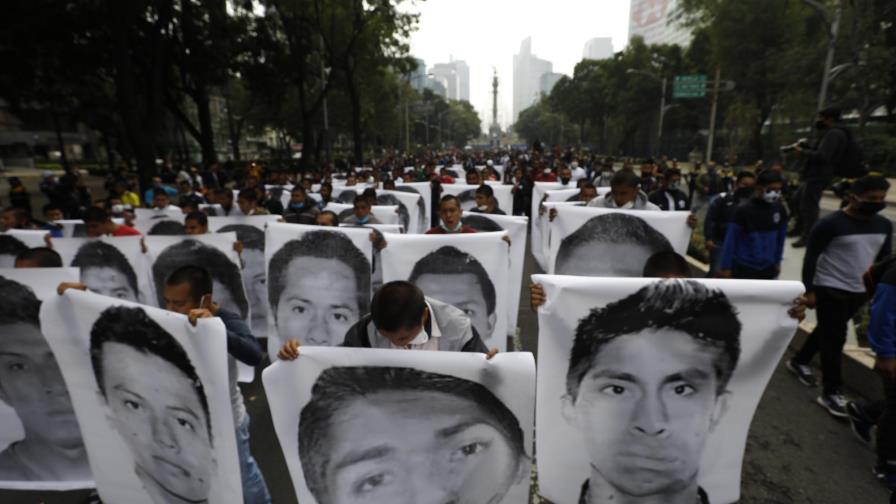 Llegan a Austria restos no analizados del caso Ayotzinapa
