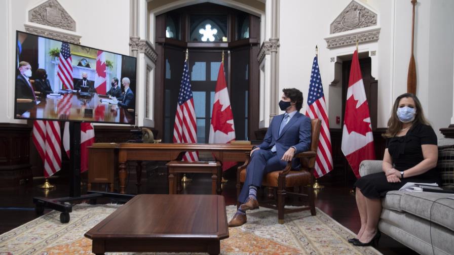 Más políticas y menos pompa en 1ra reunión Biden-Trudeau