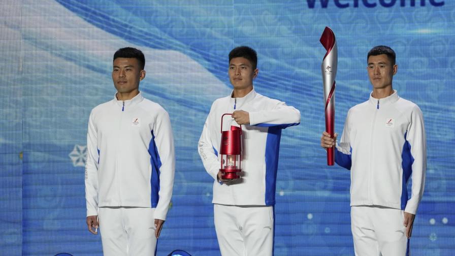 La llama olímpica llega a Beijing entre llamadas al boicot