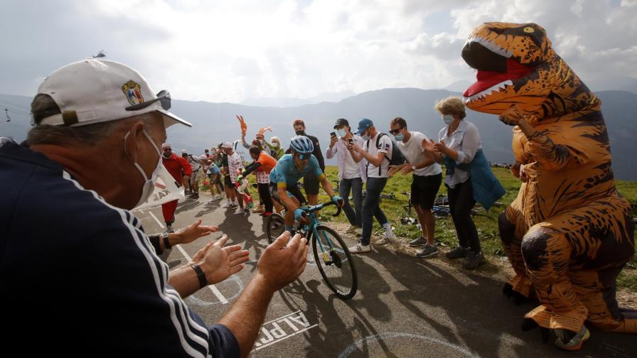 Superman López doma la etapa reina del Tour