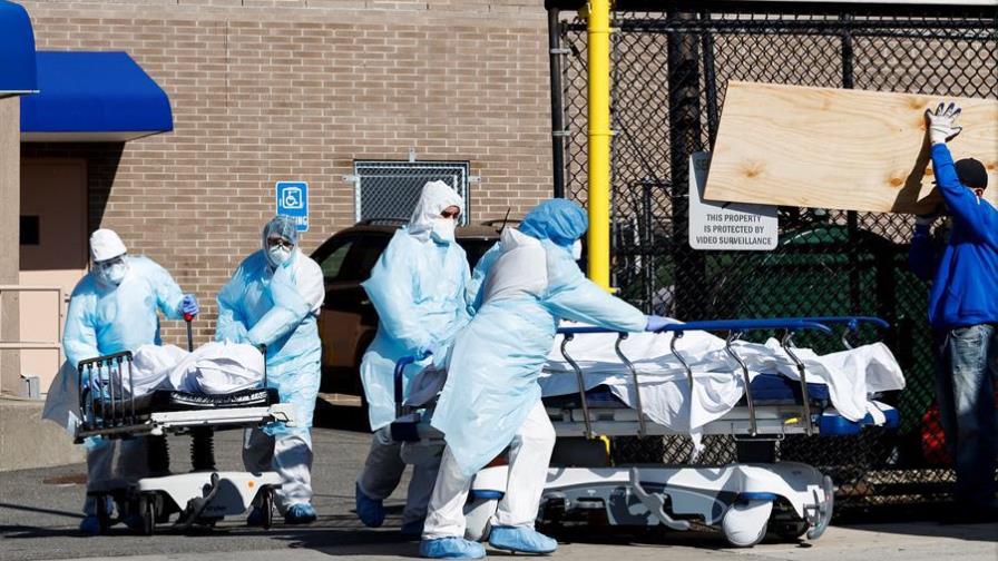 Nueva York plantea entierros temporales en parques ante morgues desbordadas