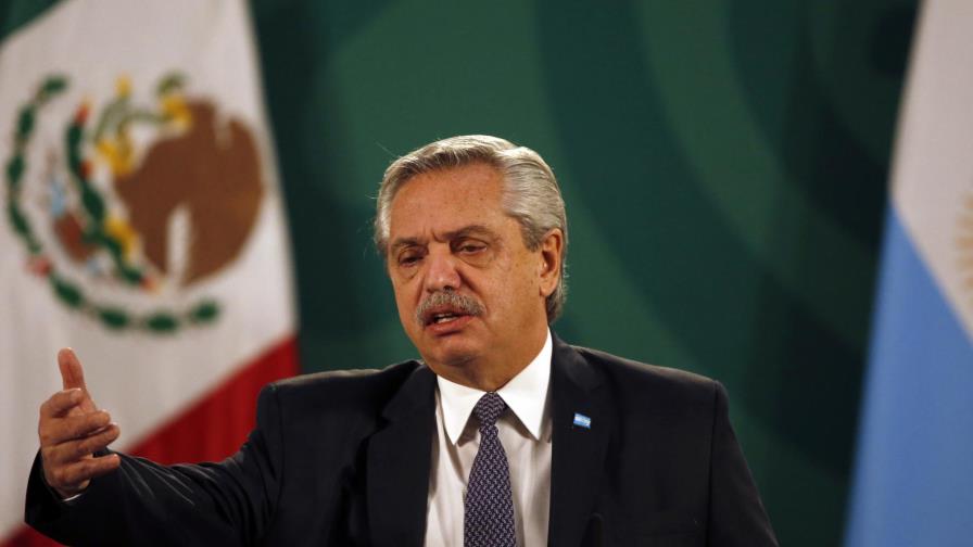 Fernández critica pesquisa judicial por escándalo de vacunas