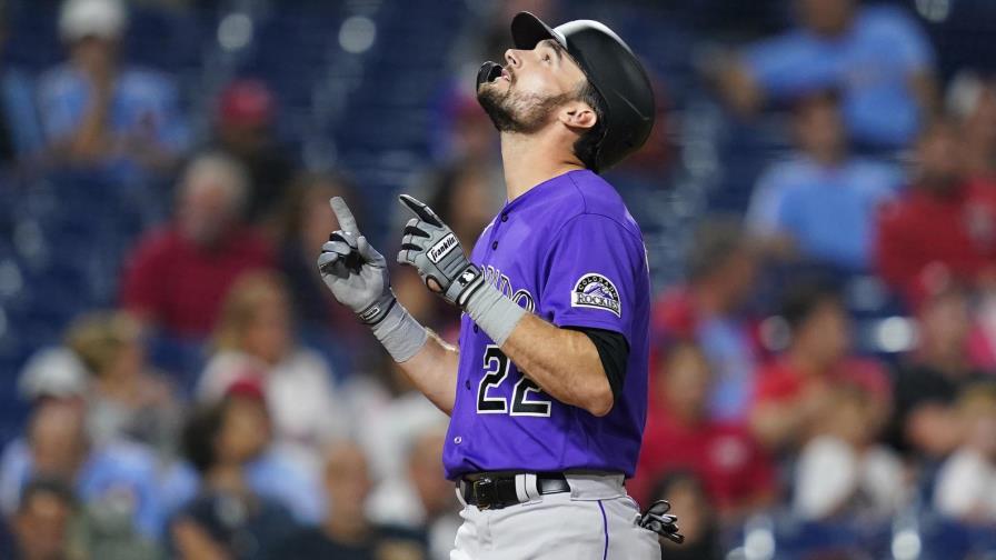 McMahon y Hilliard aportan jonrones en la 9na; Rockies ganan
