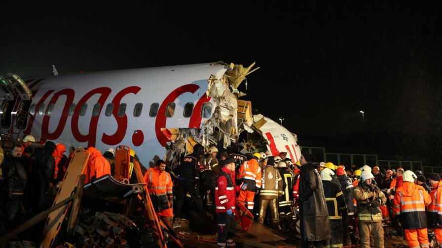 Pasajeros relatan vuelo inusual de avión turco accidentado