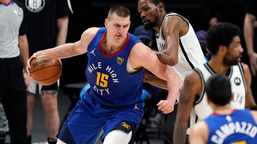 Jokic, Embiid y Curry finalistas a premio MVP de la NBA