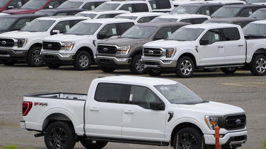 Escasez de chips merma suministros de autos en EEUU