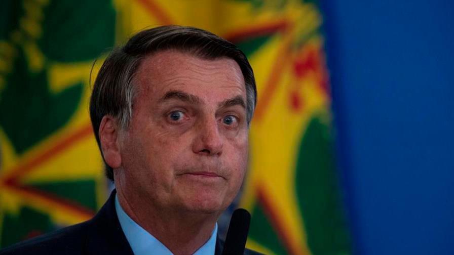 Bolsonaro da nuevamente positivo a coronavirus y seguirá en cuarentena
