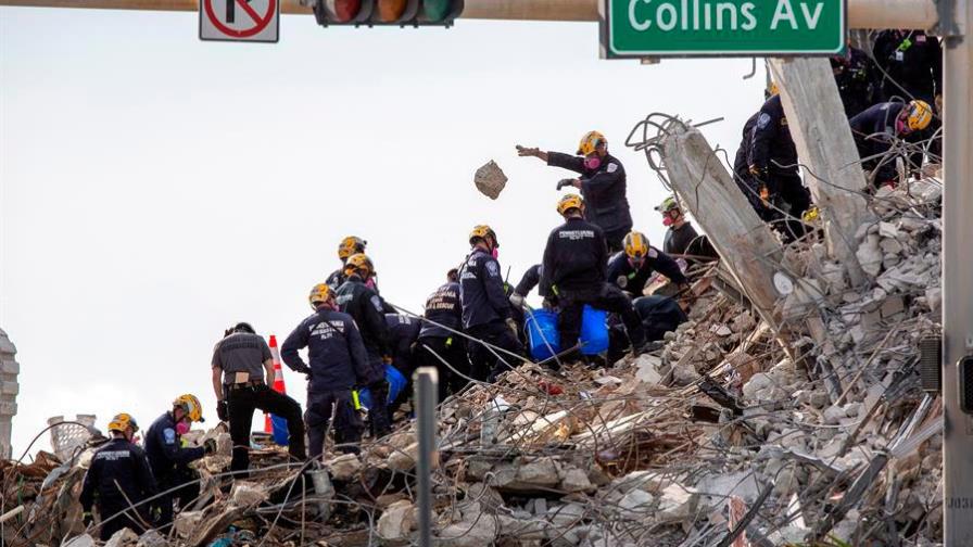 La búsqueda se acelera en edificio derrumbado y ya hay 46 muertos confirmados