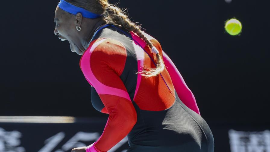 Serena avanza a cuartos en Australia; Muguruza queda fuera