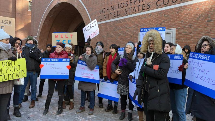 Niegan ingreso a Estados Unidos a estudiante universitario iraní