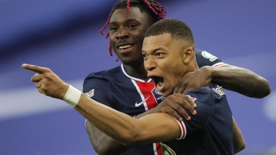 Mbappé brilla y PSG revalida el título de la Copa de Francia
