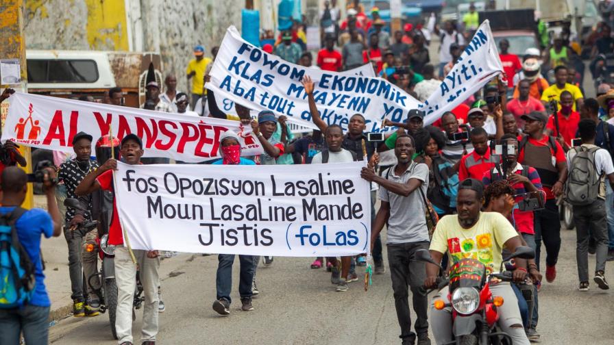 Haití cambia jefe de la Policía en plena ola de violencia