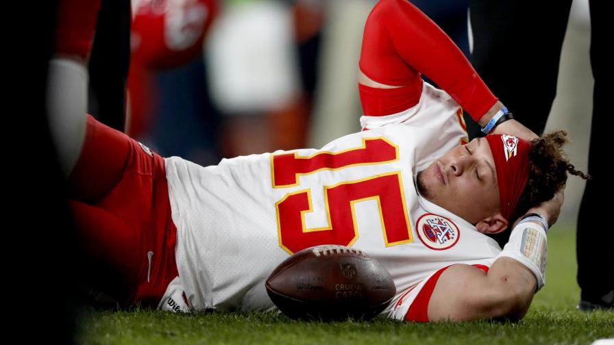 Fuente AP: Lesión del MVP Mahomes no es tan seria