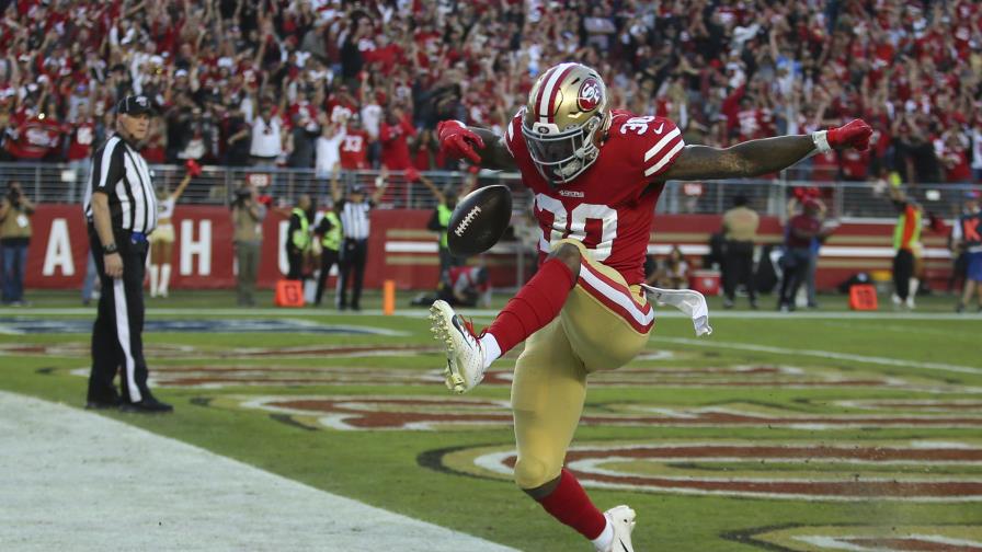 Con 4 pases de anotación de Garoppolo, 49ers se imponen