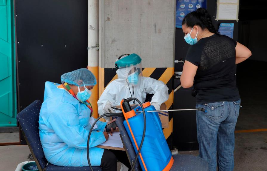EE.UU. dona a Honduras 5 congeladores para conservar vacunas contra COVID-19