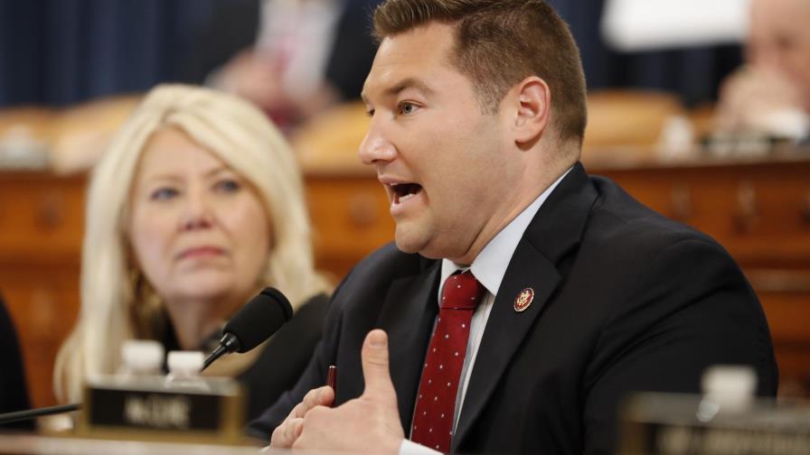 Aplazan al viernes histórica votación de cargos contra Trump