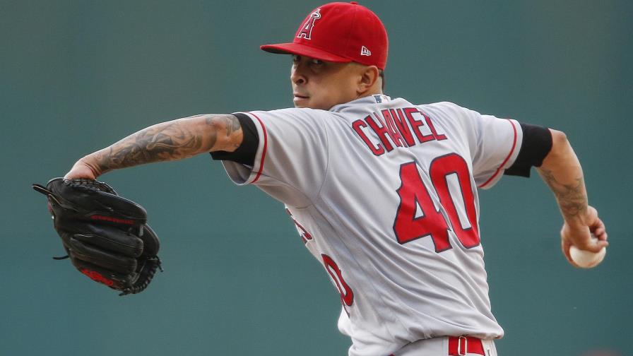 Jesse Chávez firma contrato de ligas menores con Angelinos Jesse Chávez firma contrato de ligas menores con Angelinos