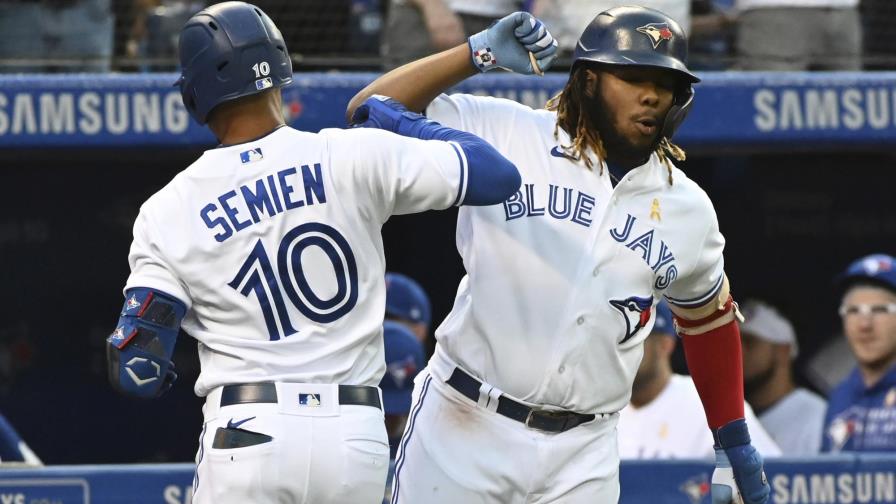 Azulejos derrotan 5-4 a Orioles con batazo de Grichuk