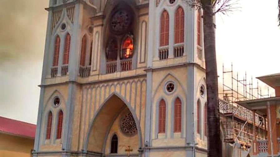 Un incendio destruye parte de la histórica catedral de Santa Isabel en Malabo