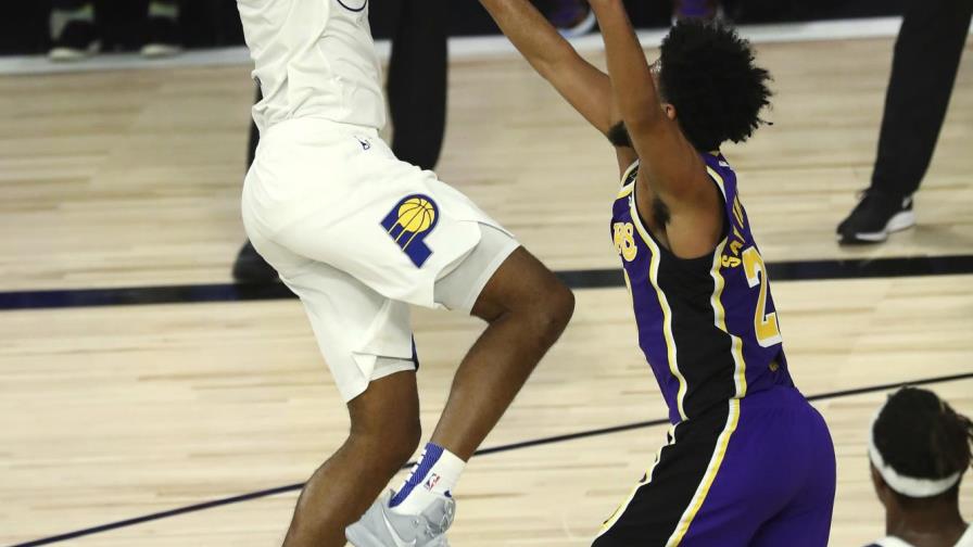 Pacers repuntan al final para vencer a los Lakers