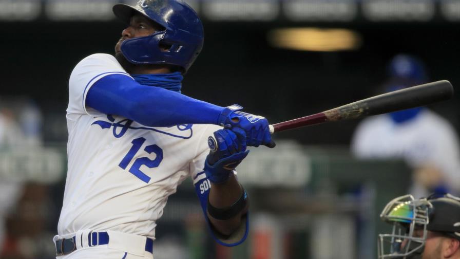 Soler pega dos jonrones y Reales derrotan 9-6 a Mellizos Soler pega dos jonrones y Reales derrotan 9-6 a Mellizos