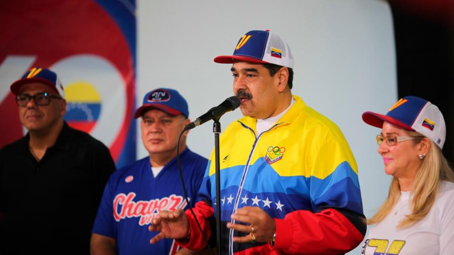 Maduro dice que Guaidó no entró a sesión del Parlamento por no dar la cara