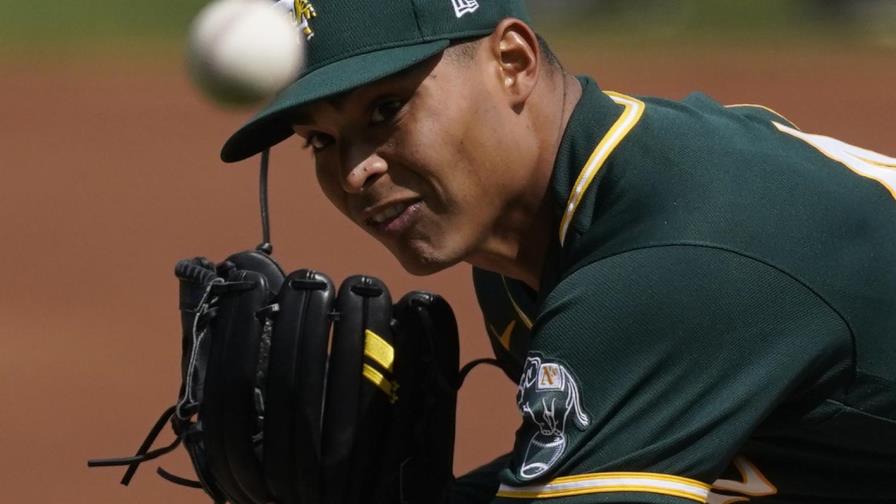 Atléticos: Chapman reaparece en 3B, otro éxodo de figuras