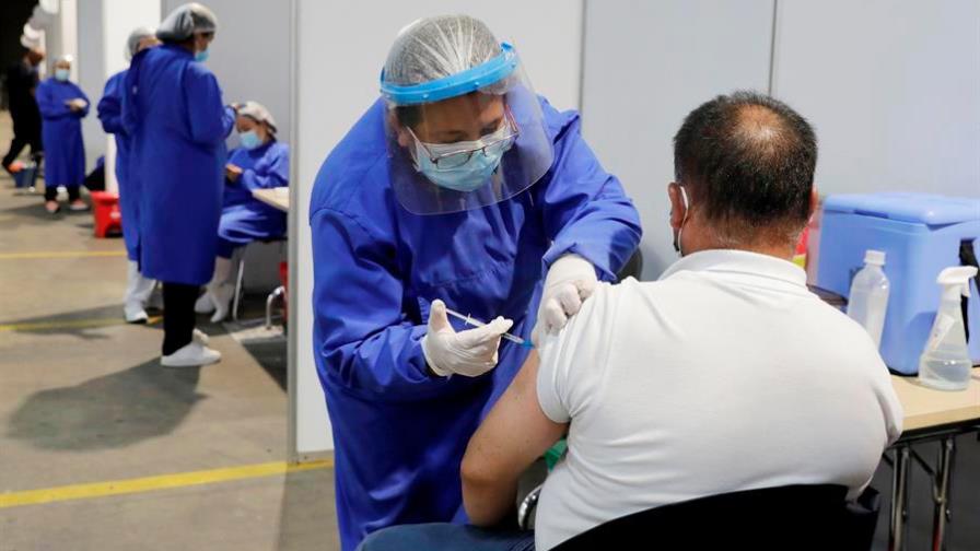 EE.UU. autoriza una tercera dosis de la vacuna para inmunodeprimidos